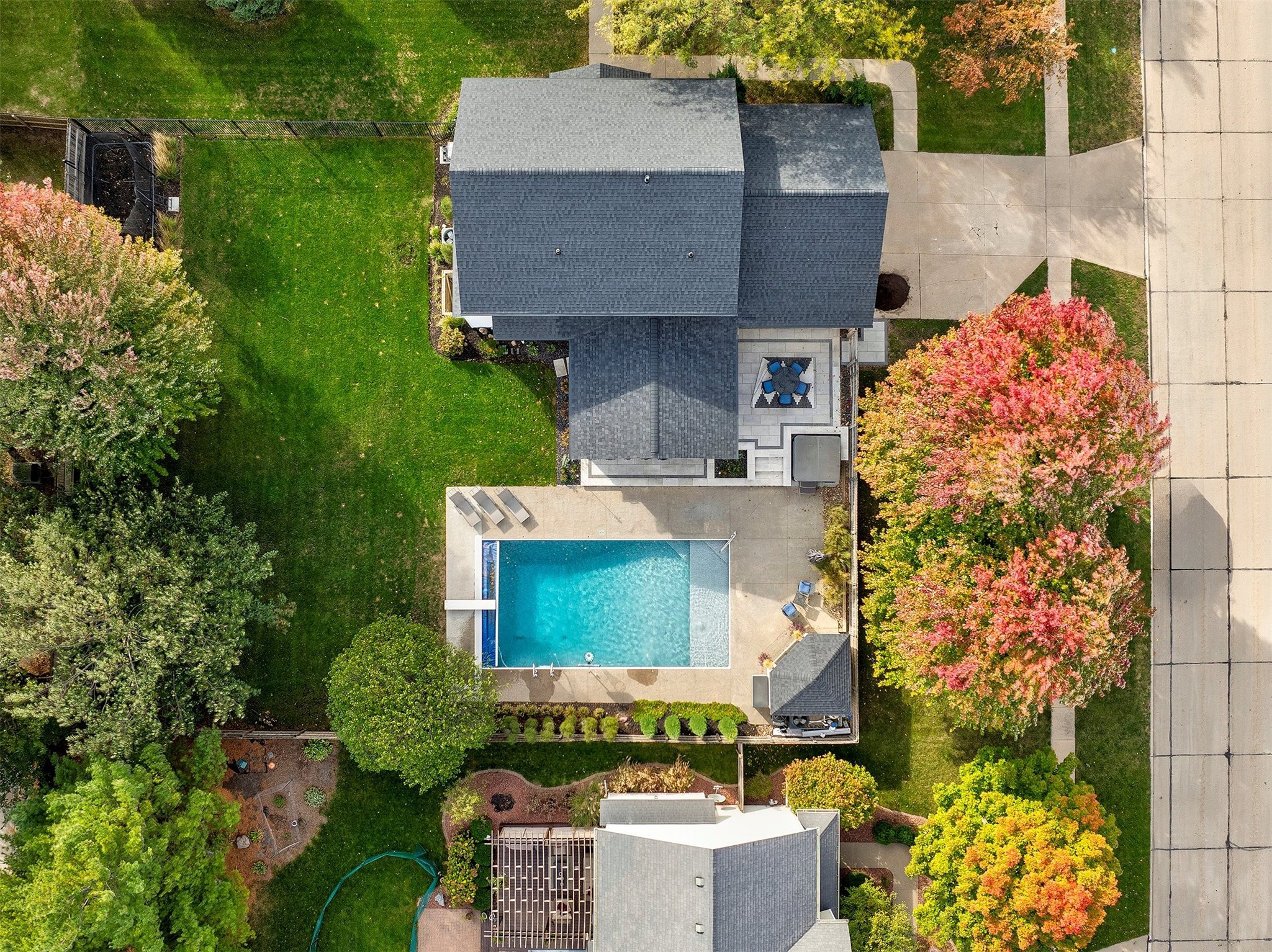 15899 Boston Parkway