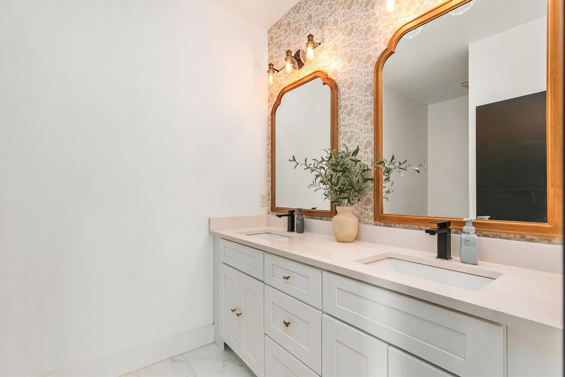 14725 Stonecrop Drive