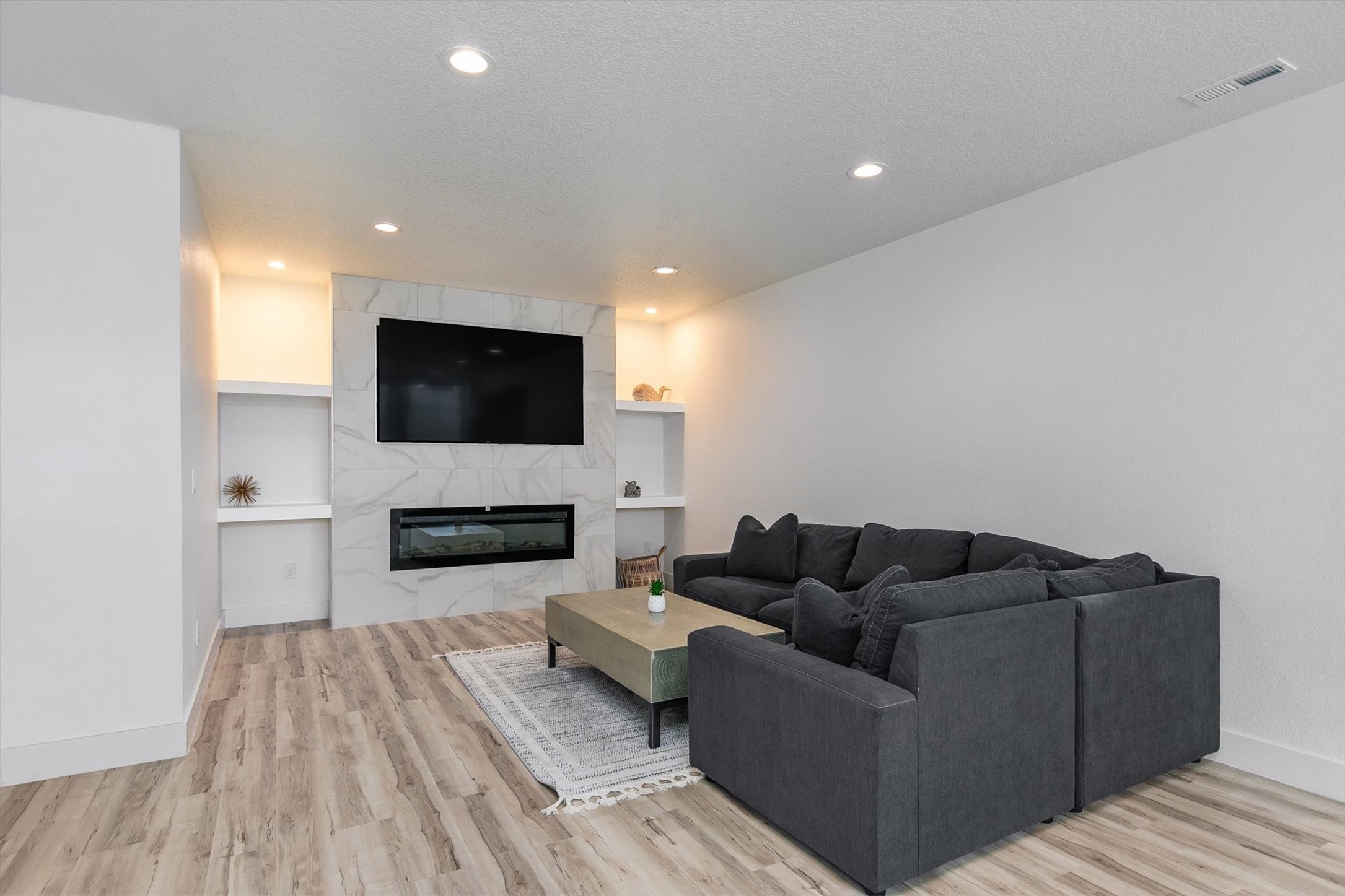 14725 Stonecrop Drive