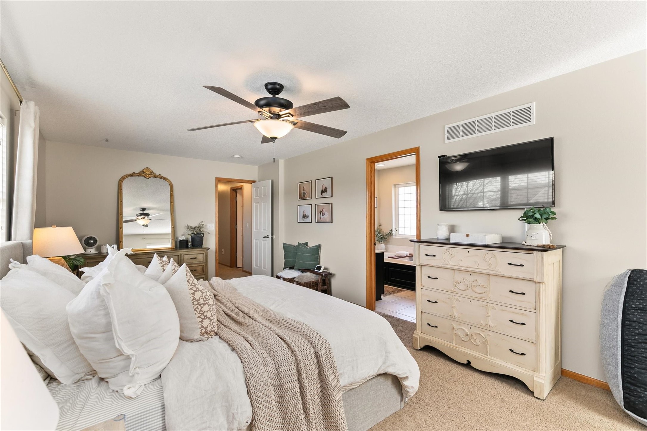 118 S 42nd Street