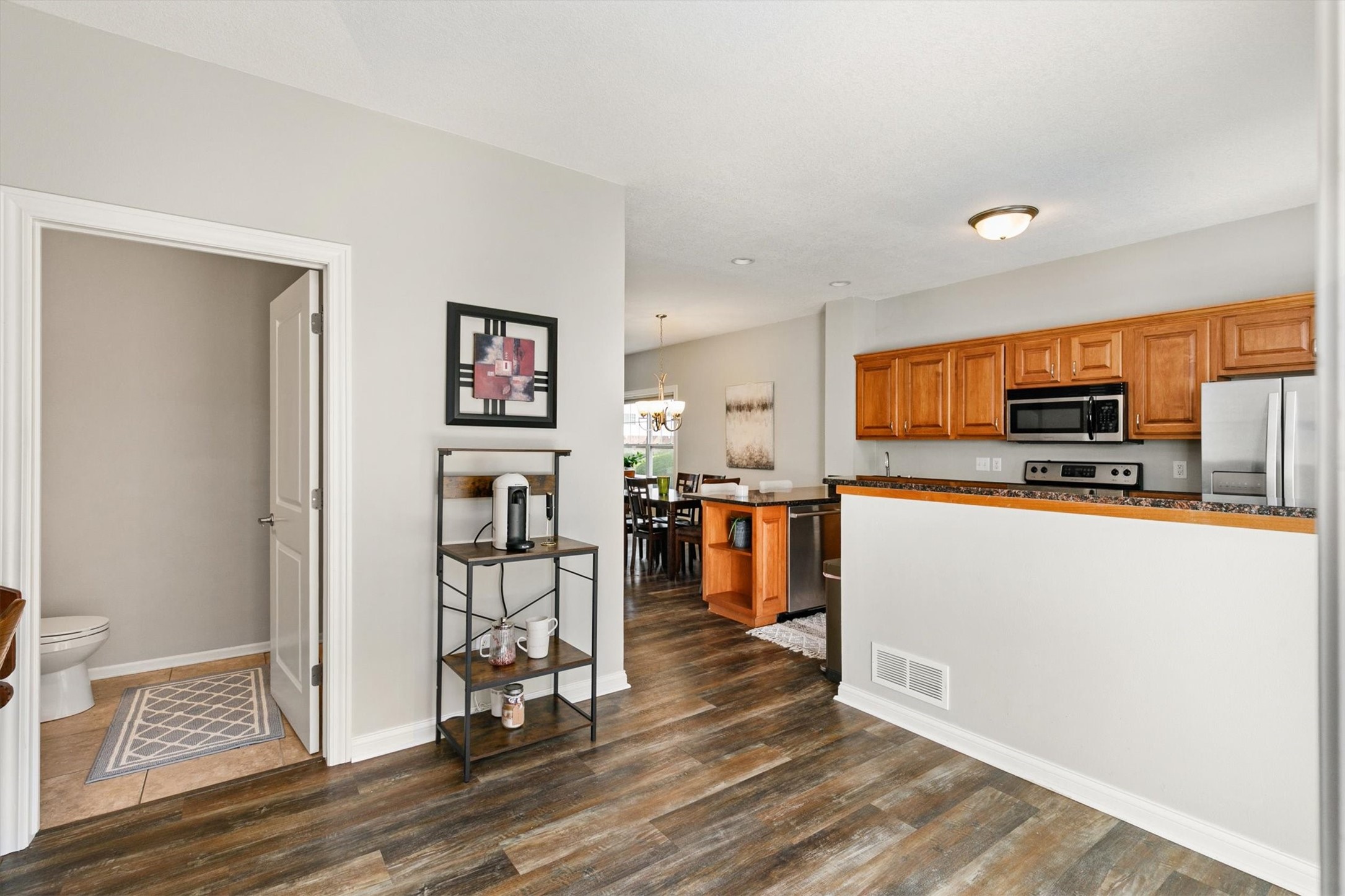 6330 Beechtree Drive 10107