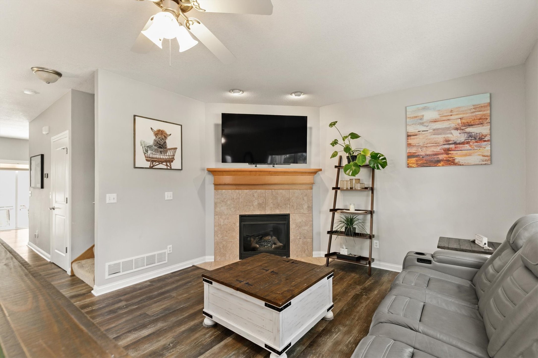 6330 Beechtree Drive 10107