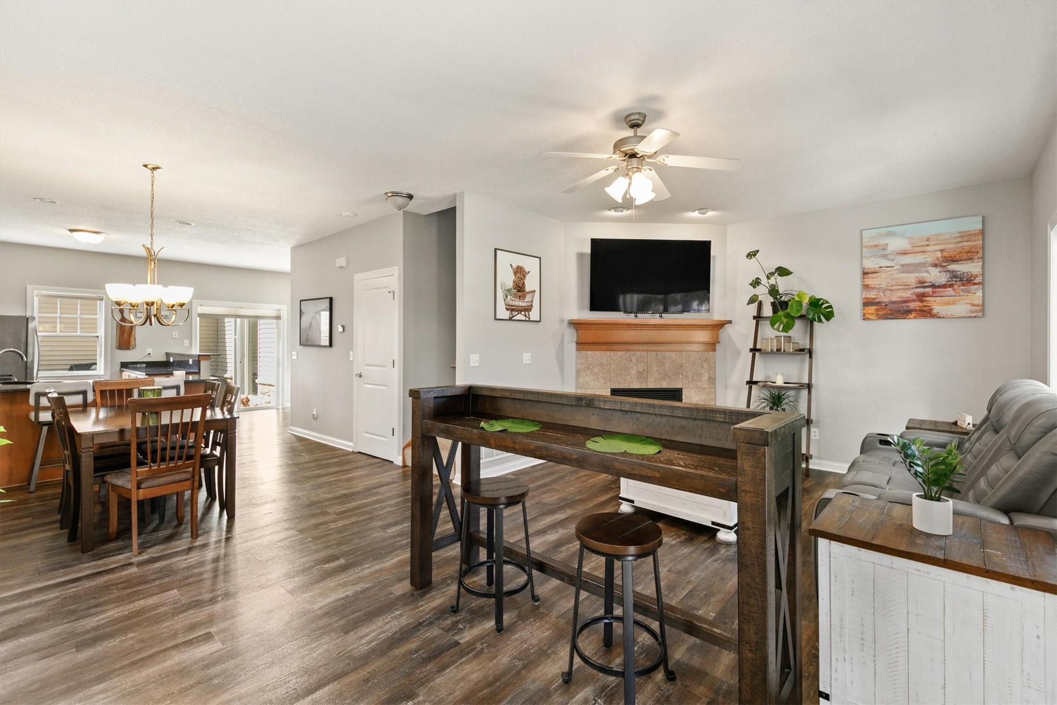 6330 Beechtree Drive 10107