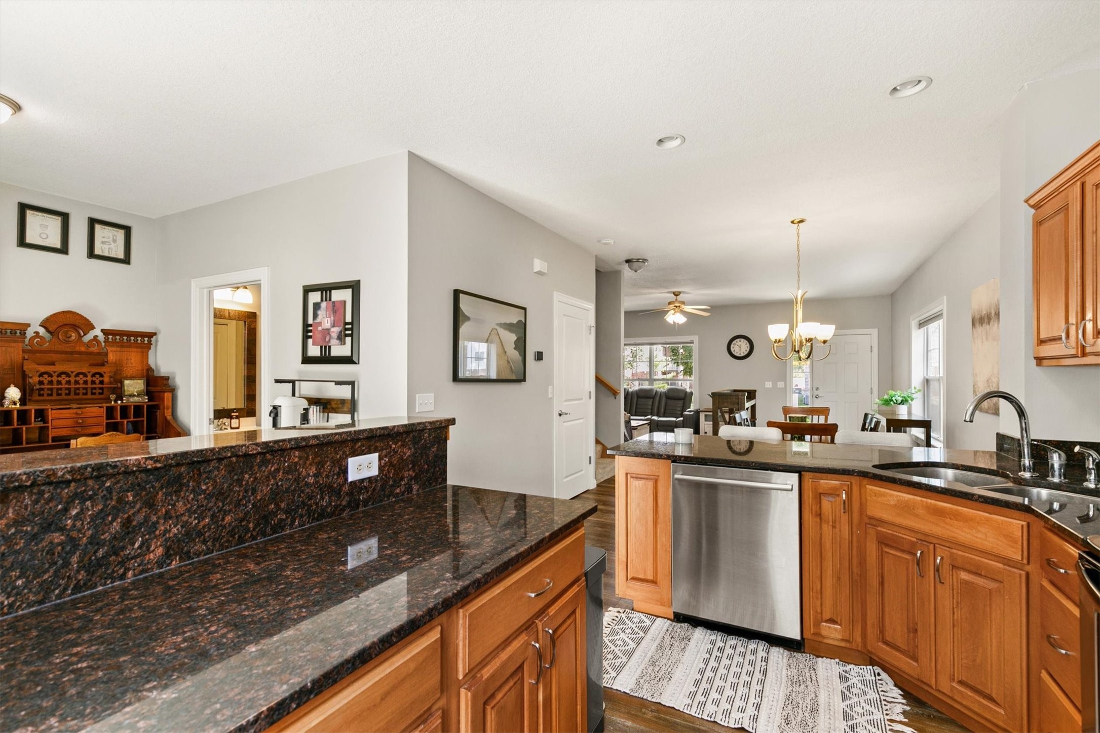 6330 Beechtree Drive 10107