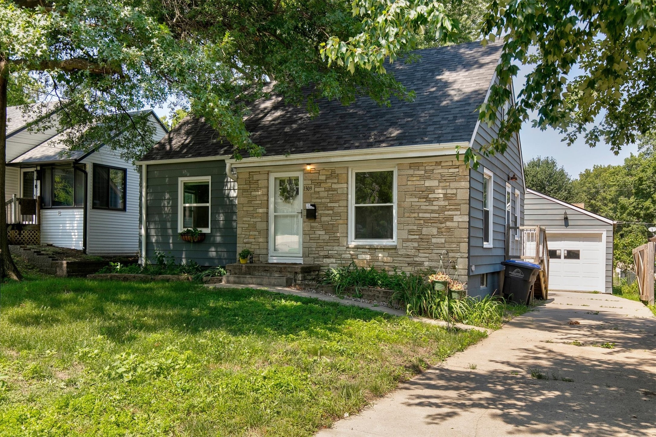 1309 Broad Street
