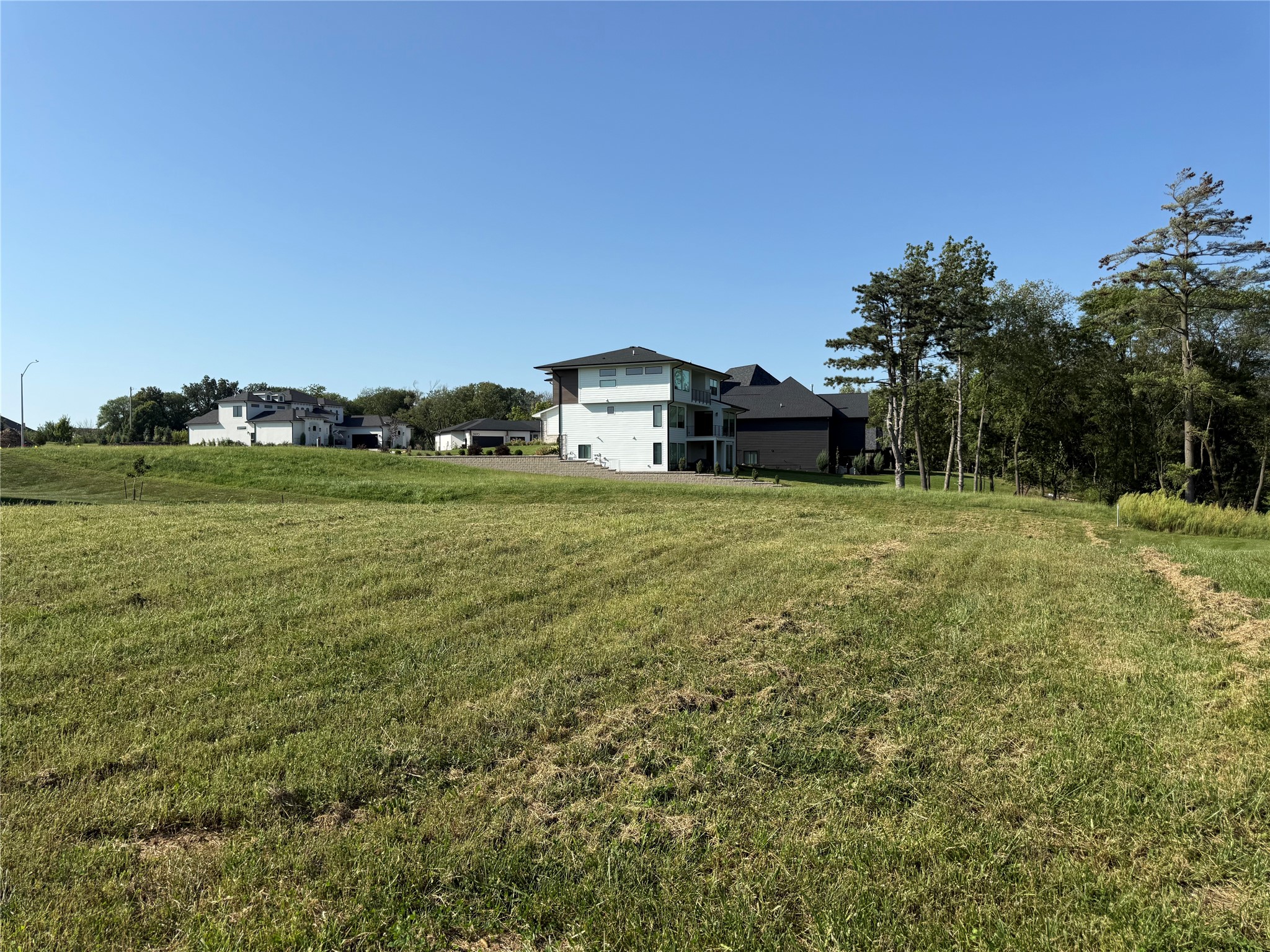 18275 Valleyview Circle