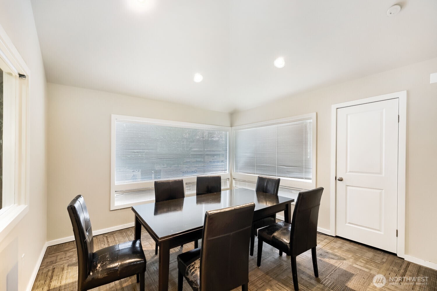 16101 BOTHELL EVERETT Highway Unit: D204