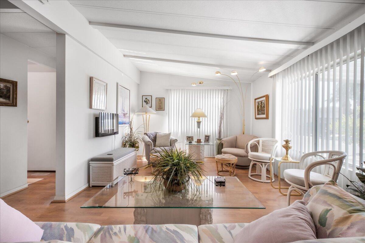 32857 Bloomfield AVE