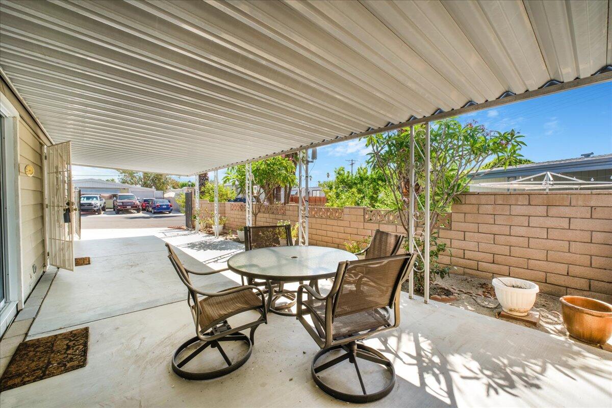 32857 Bloomfield AVE