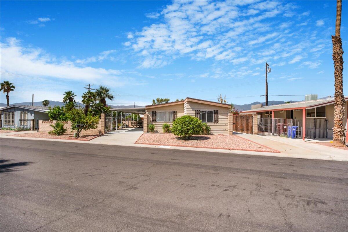 32857 Bloomfield AVE