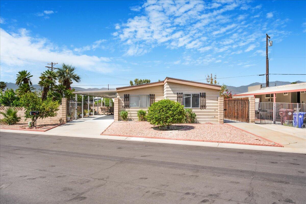 32857 Bloomfield AVE