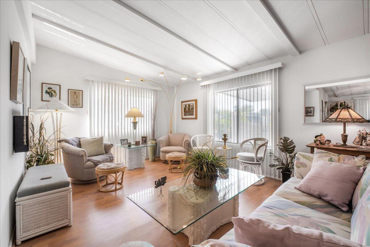 32857 Bloomfield AVE