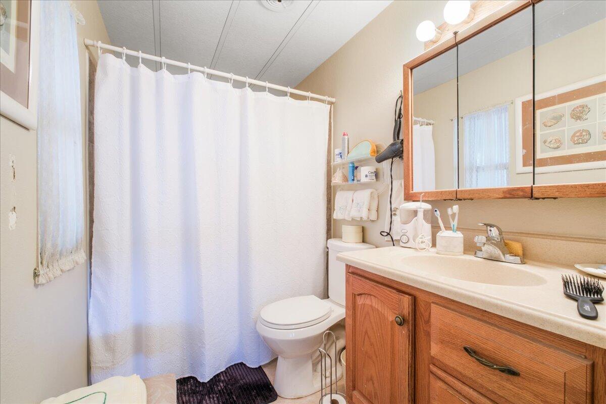 32857 Bloomfield AVE