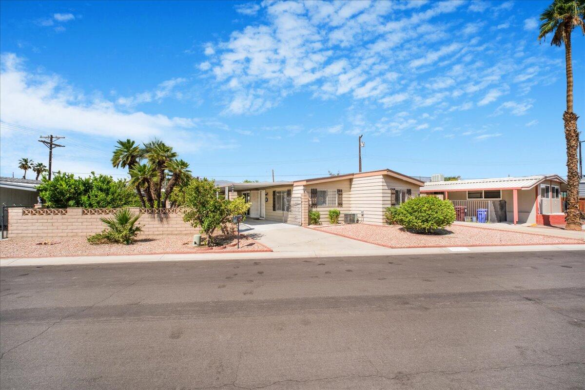 32857 Bloomfield AVE