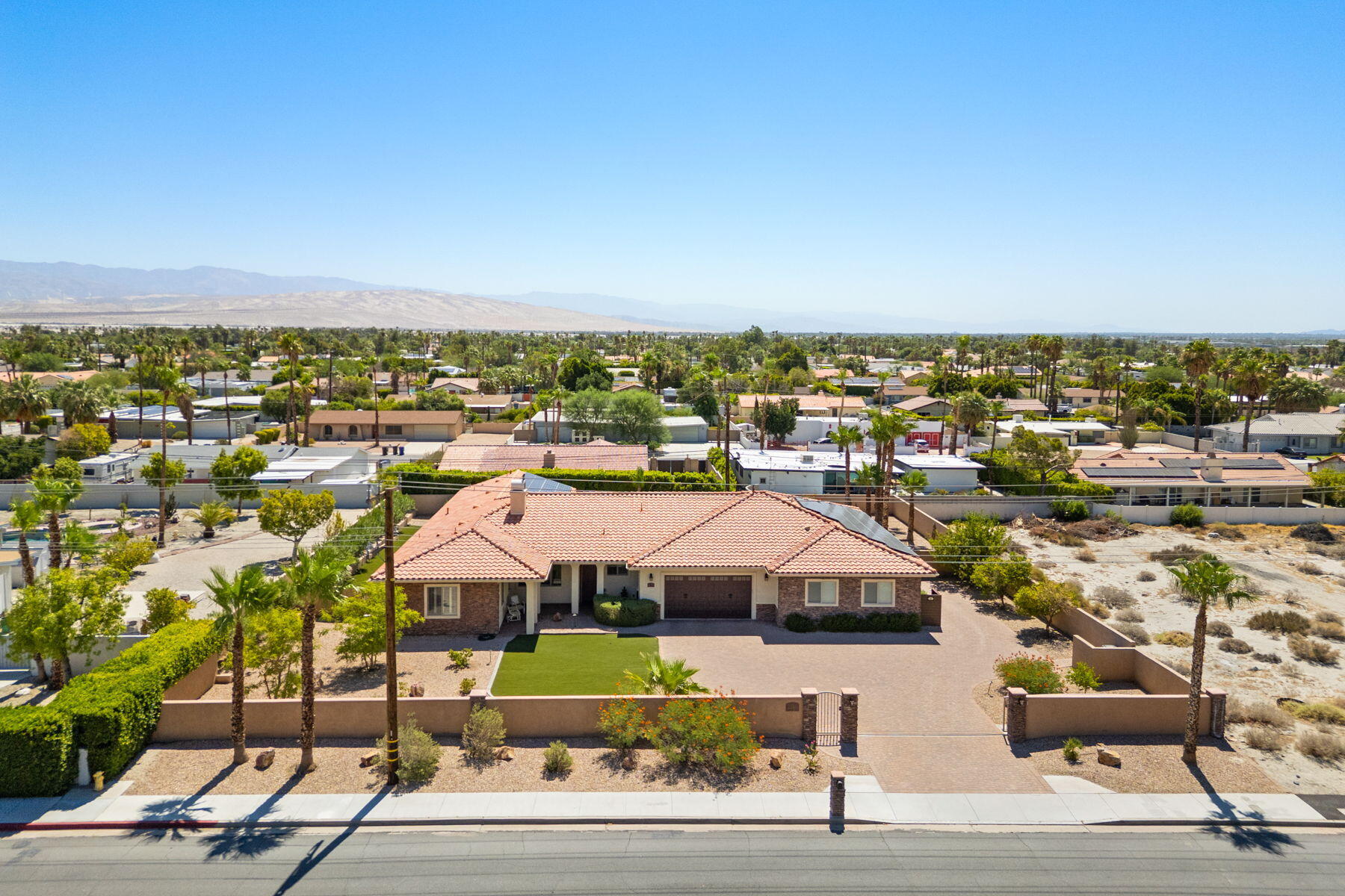 2280 N Sunrise WAY