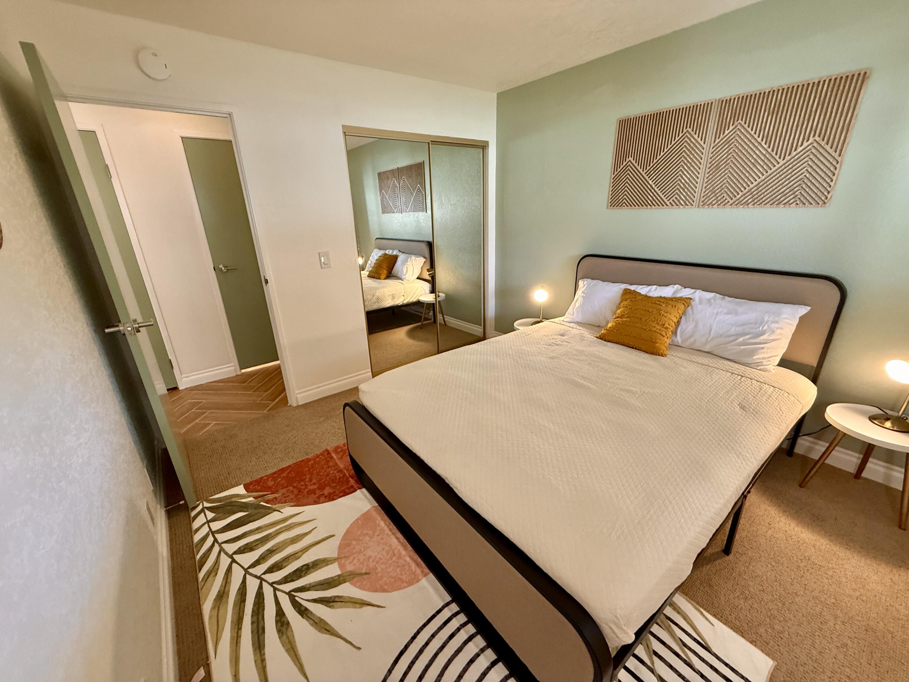 2875 N Los Felices RD Unit: 107