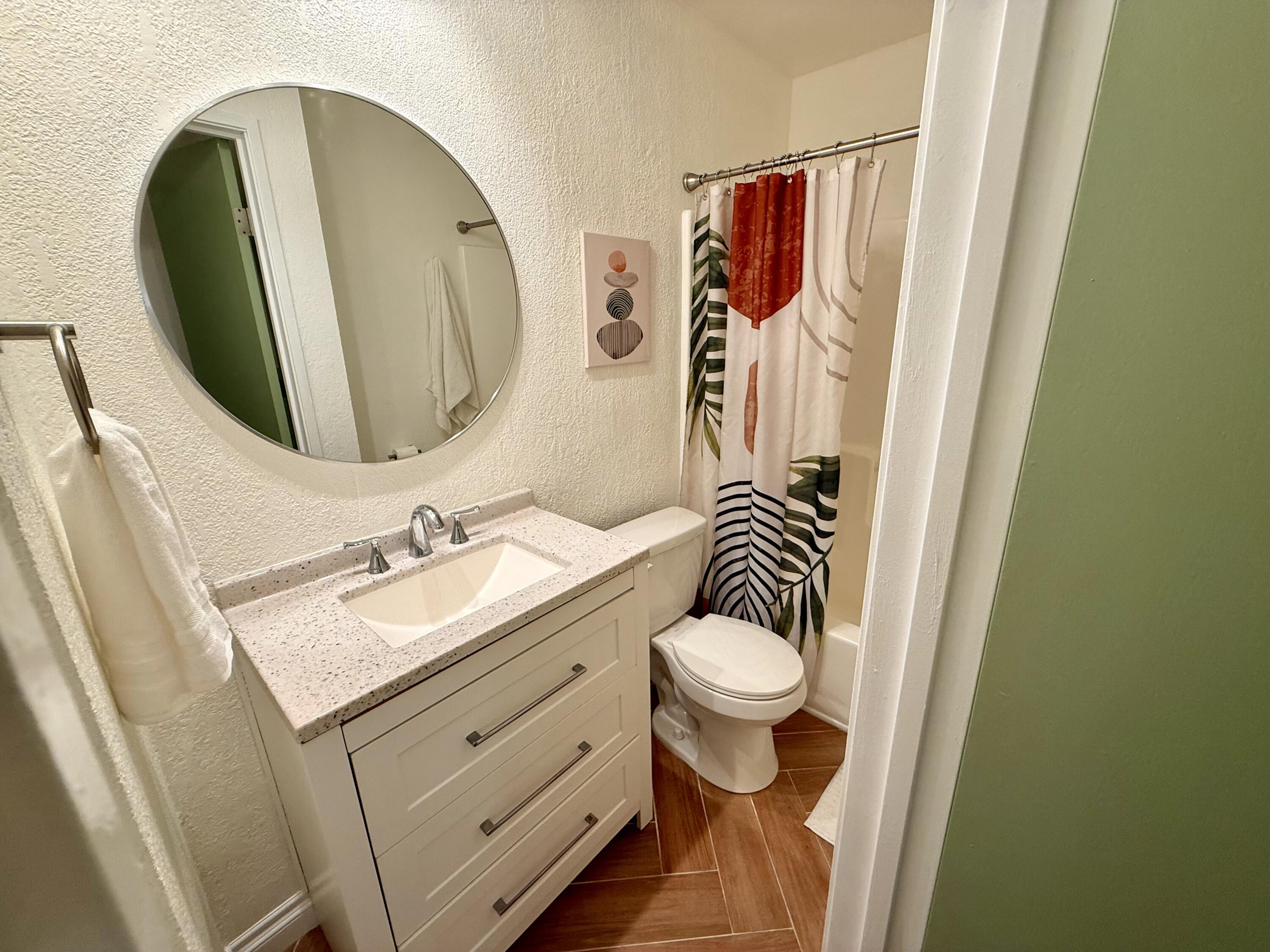 2875 N Los Felices RD Unit: 107