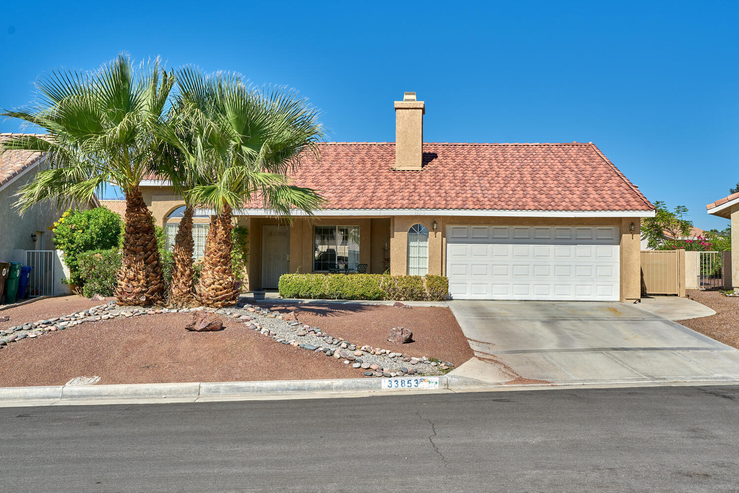 33853 Drifting Sands CIR