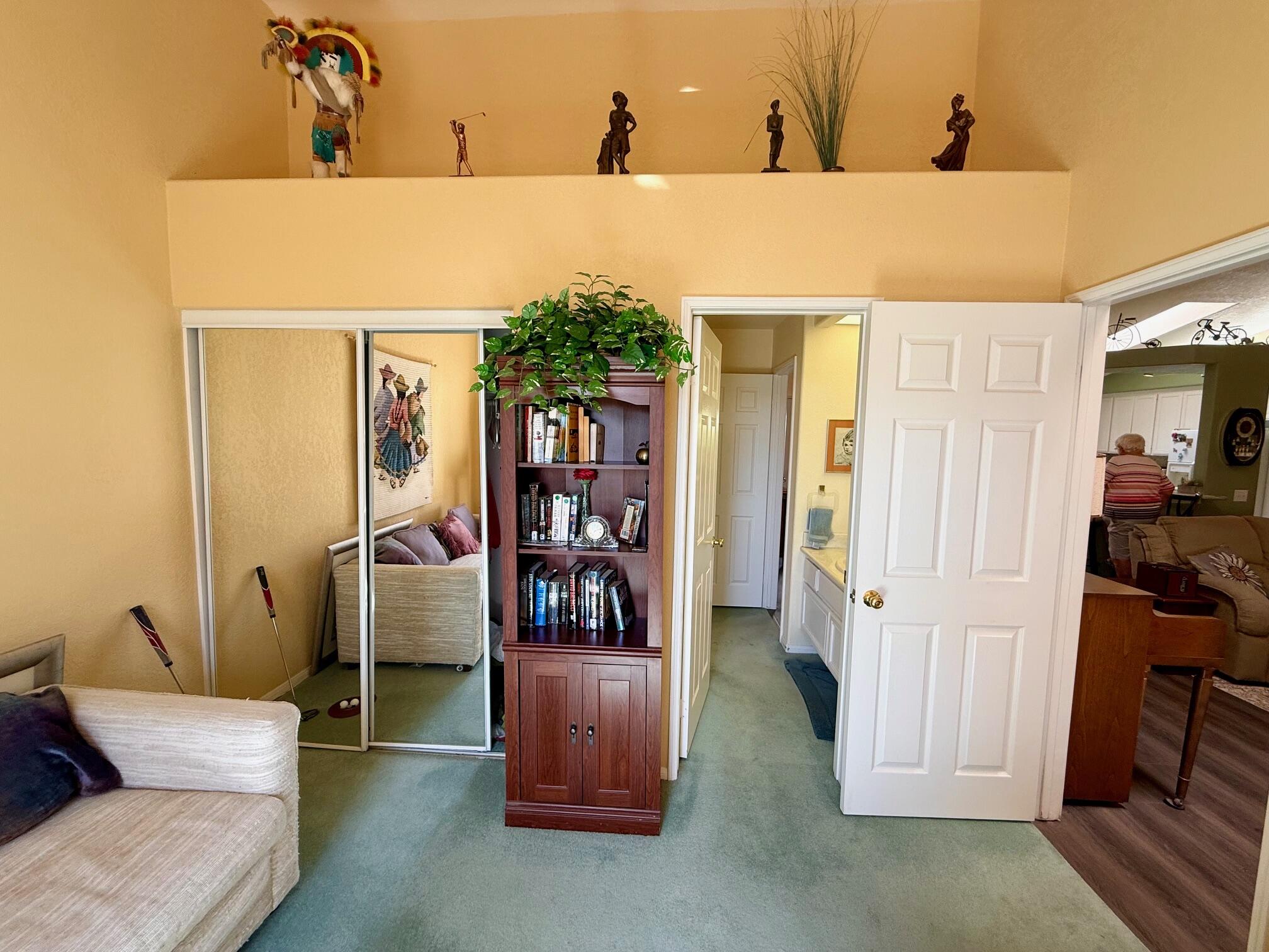 33853 Drifting Sands CIR