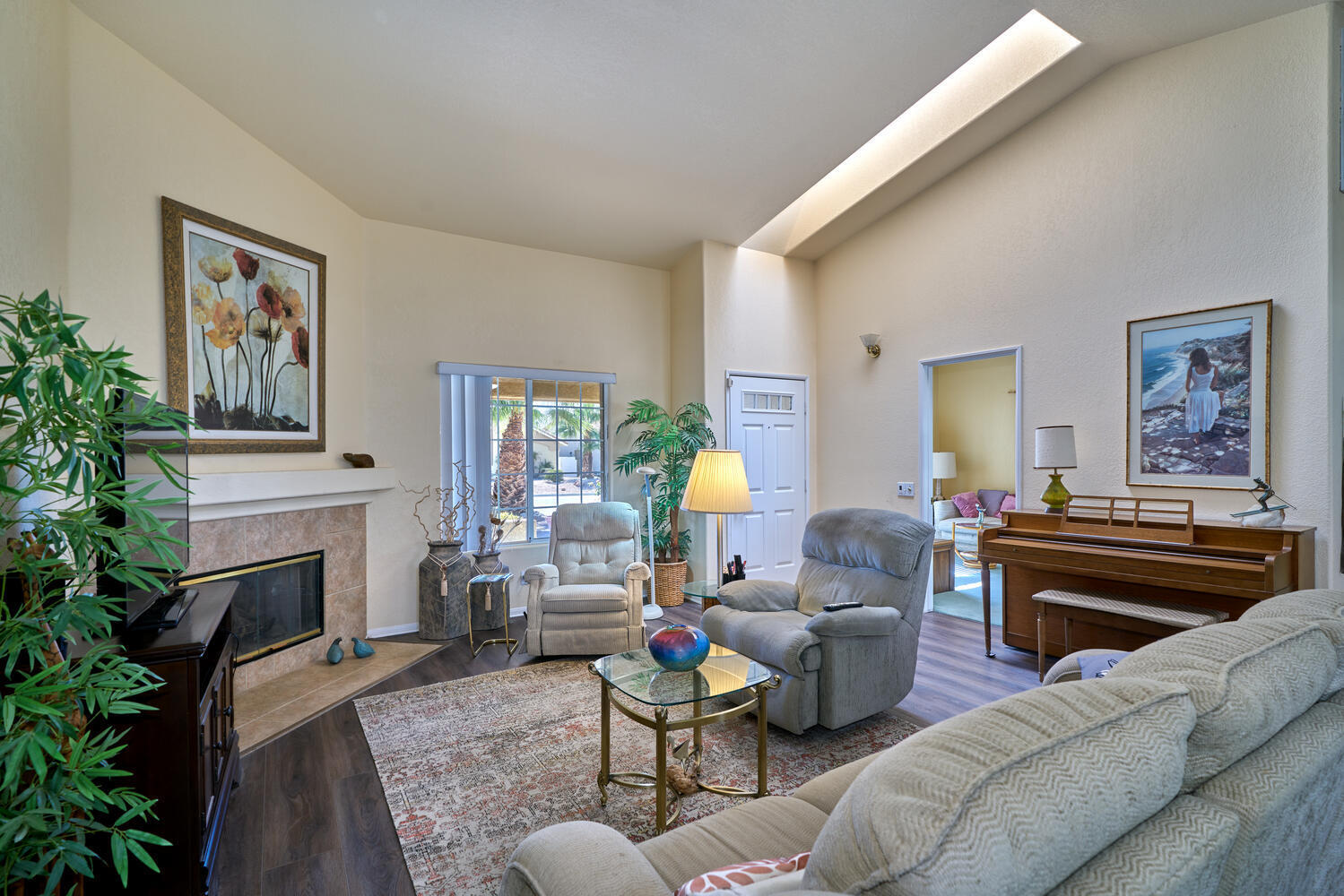 33853 Drifting Sands CIR