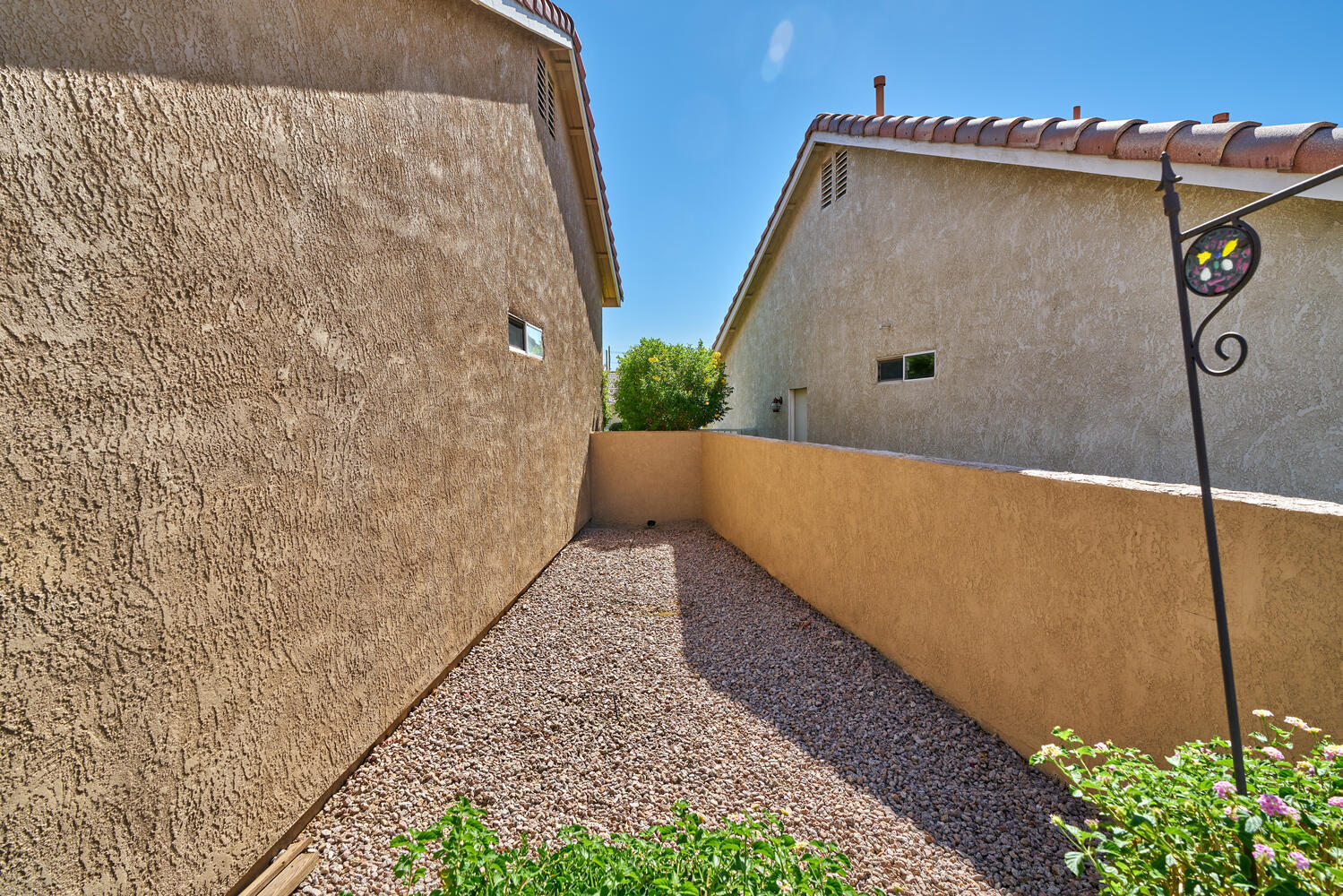 33853 Drifting Sands CIR