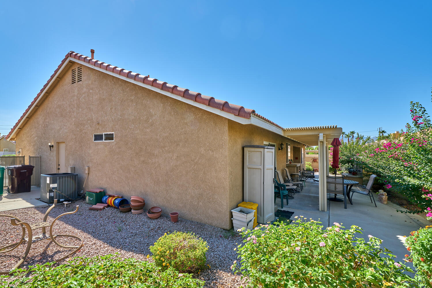 33853 Drifting Sands CIR