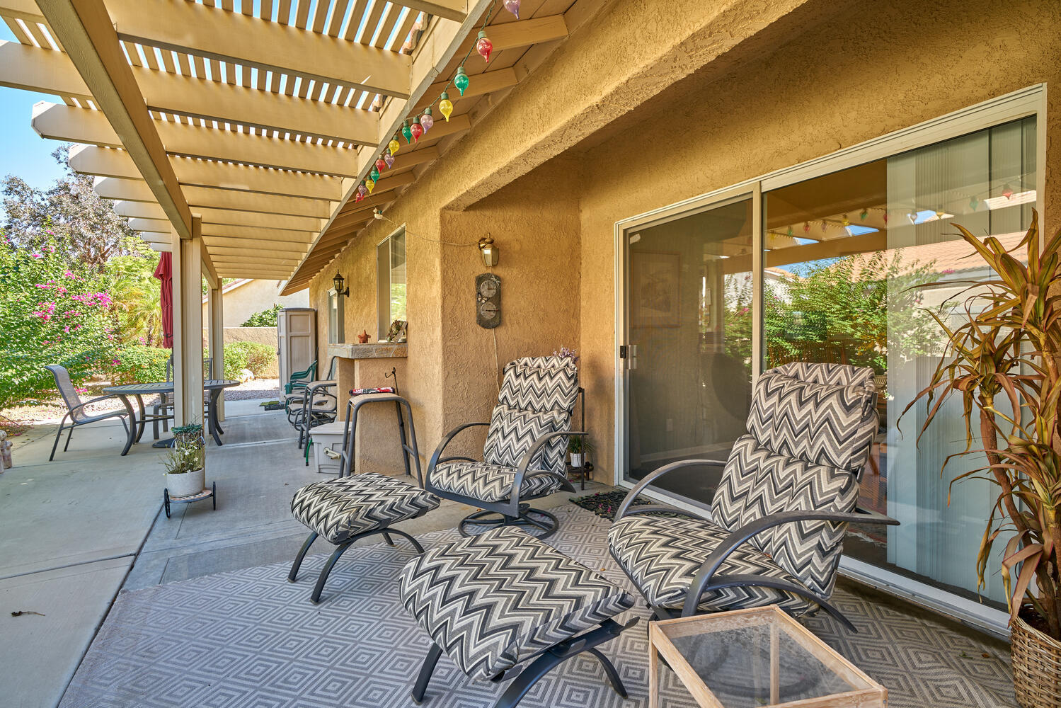 33853 Drifting Sands CIR
