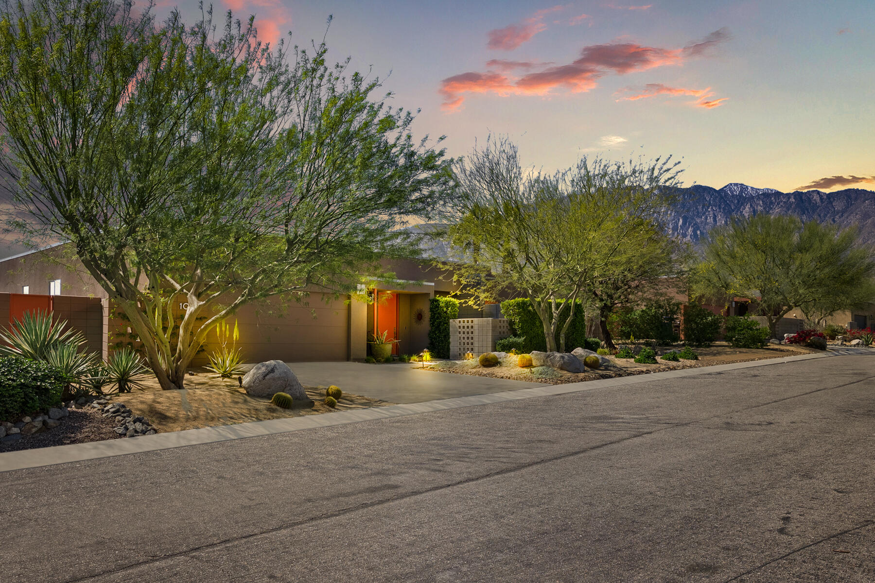 1069 Azure CT