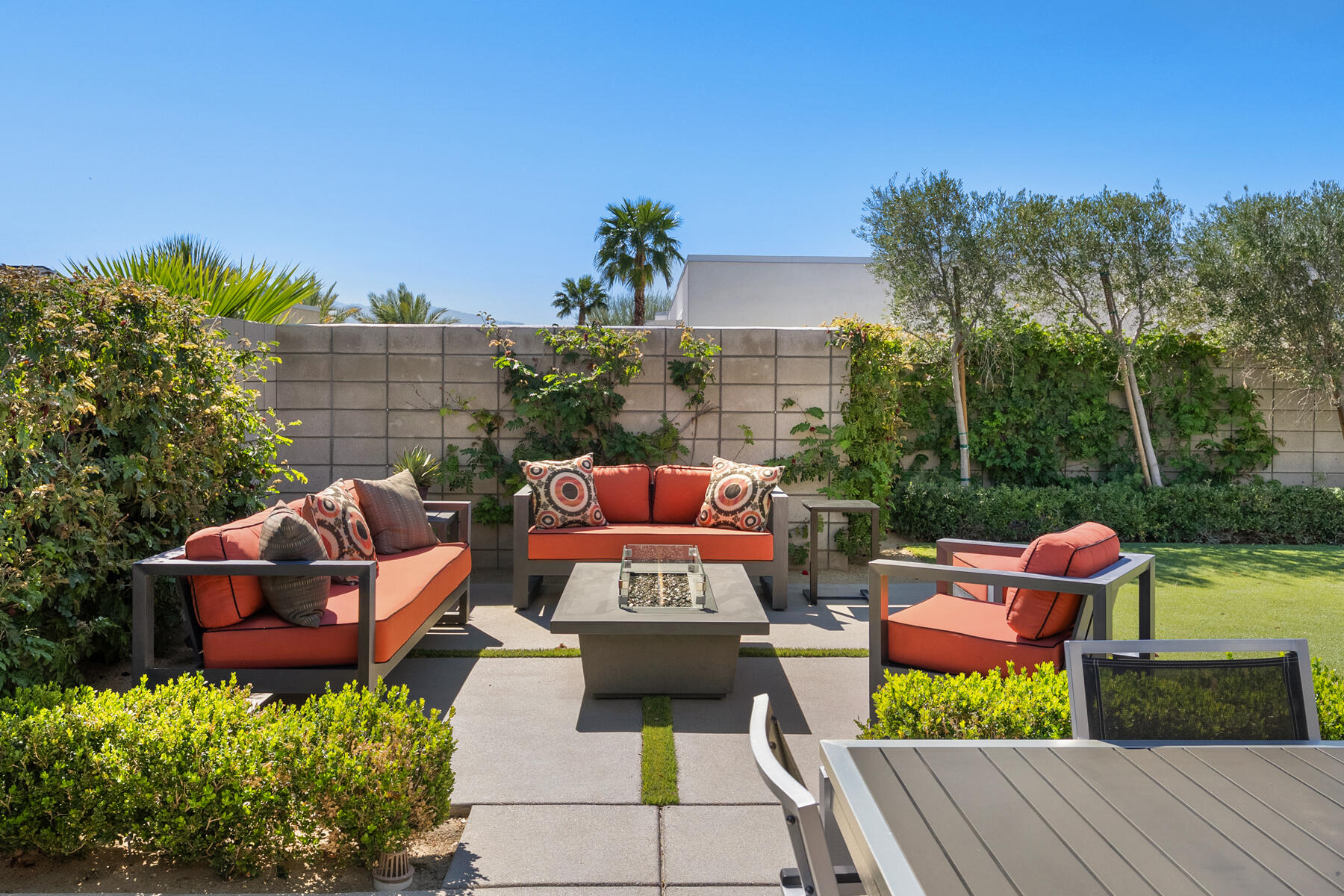 1069 Azure CT