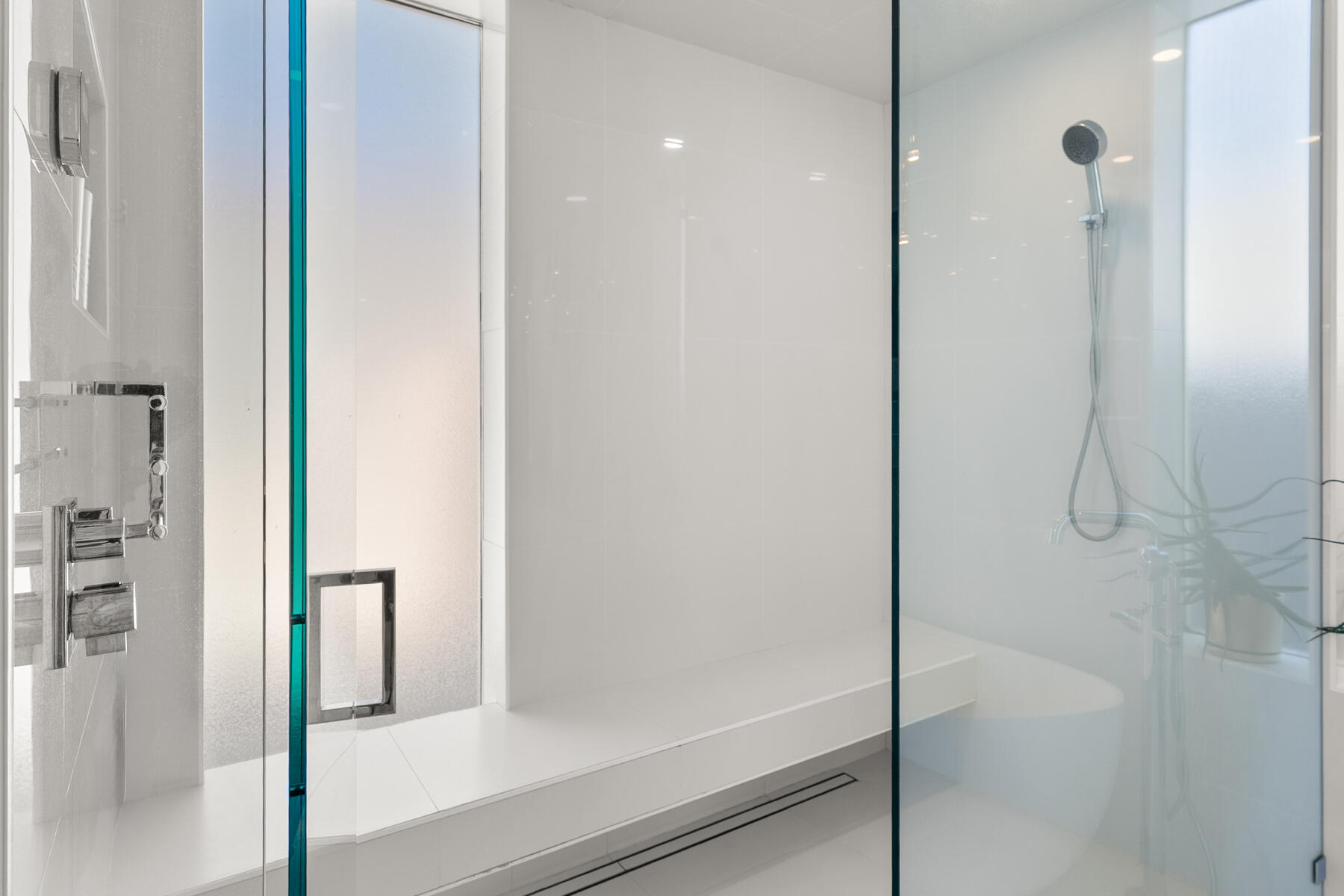 1069 Azure CT