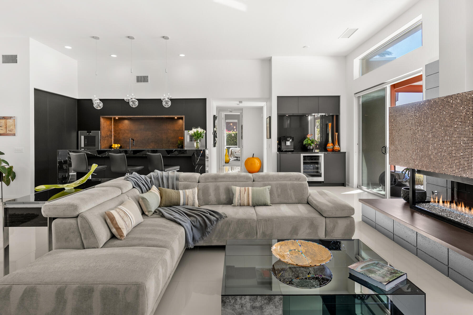 1069 Azure CT