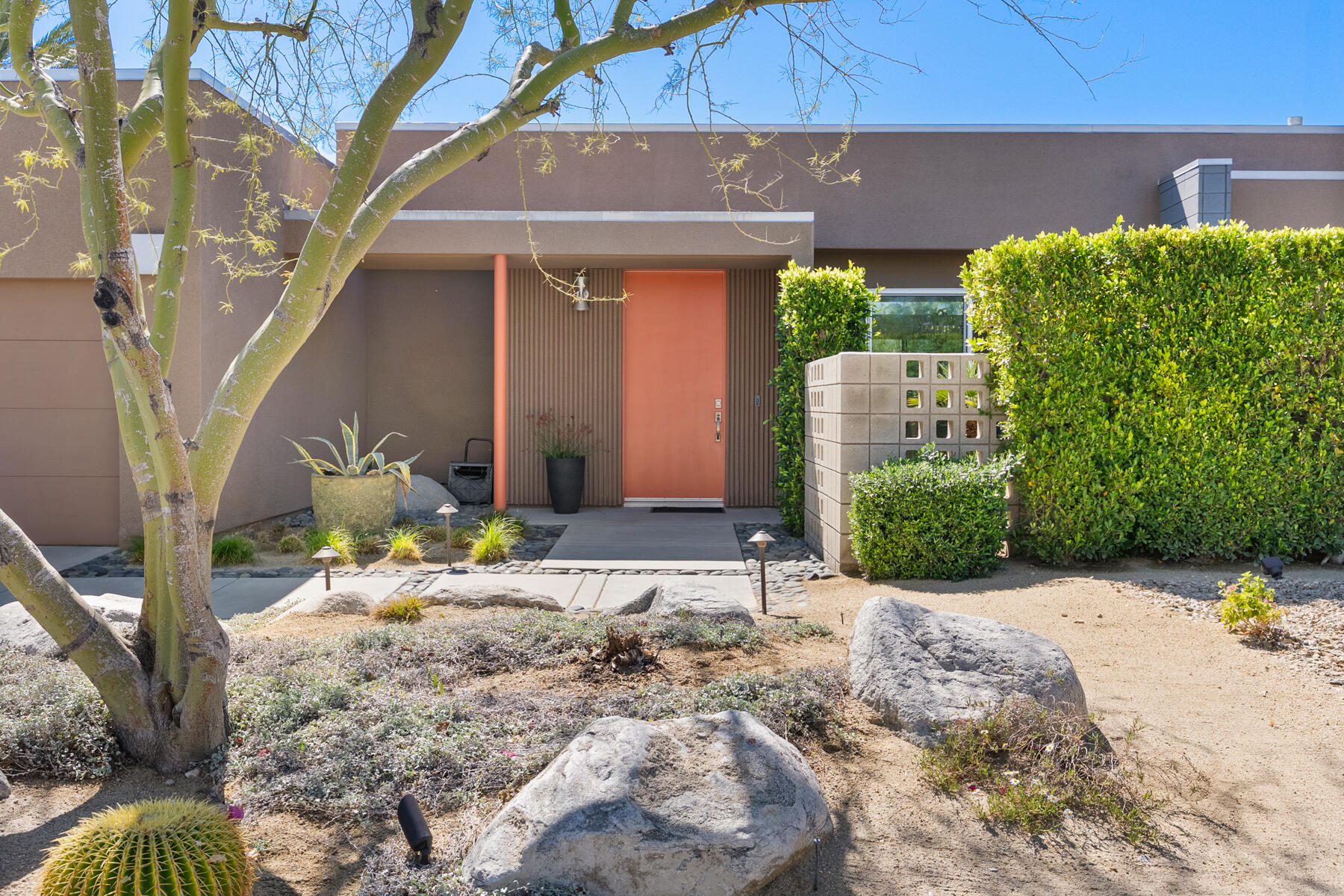 1069 Azure CT