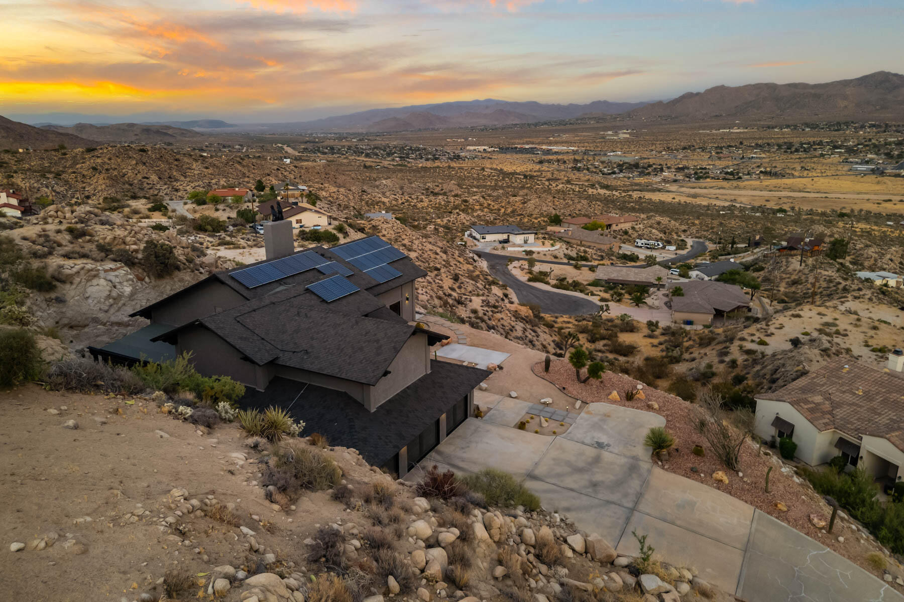 6171 Del Rio WAY