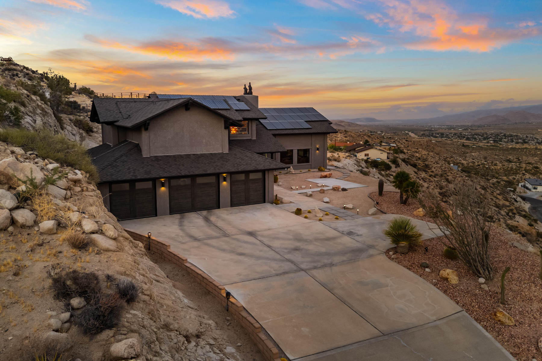 6171 Del Rio WAY