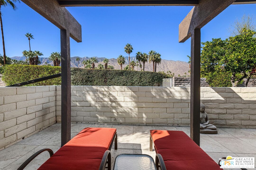 1719 Capri Cir