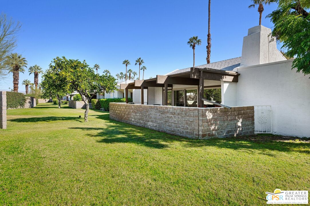 1719 Capri Cir