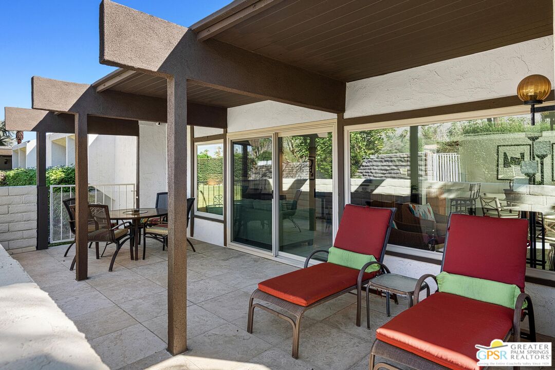 1719 Capri Cir