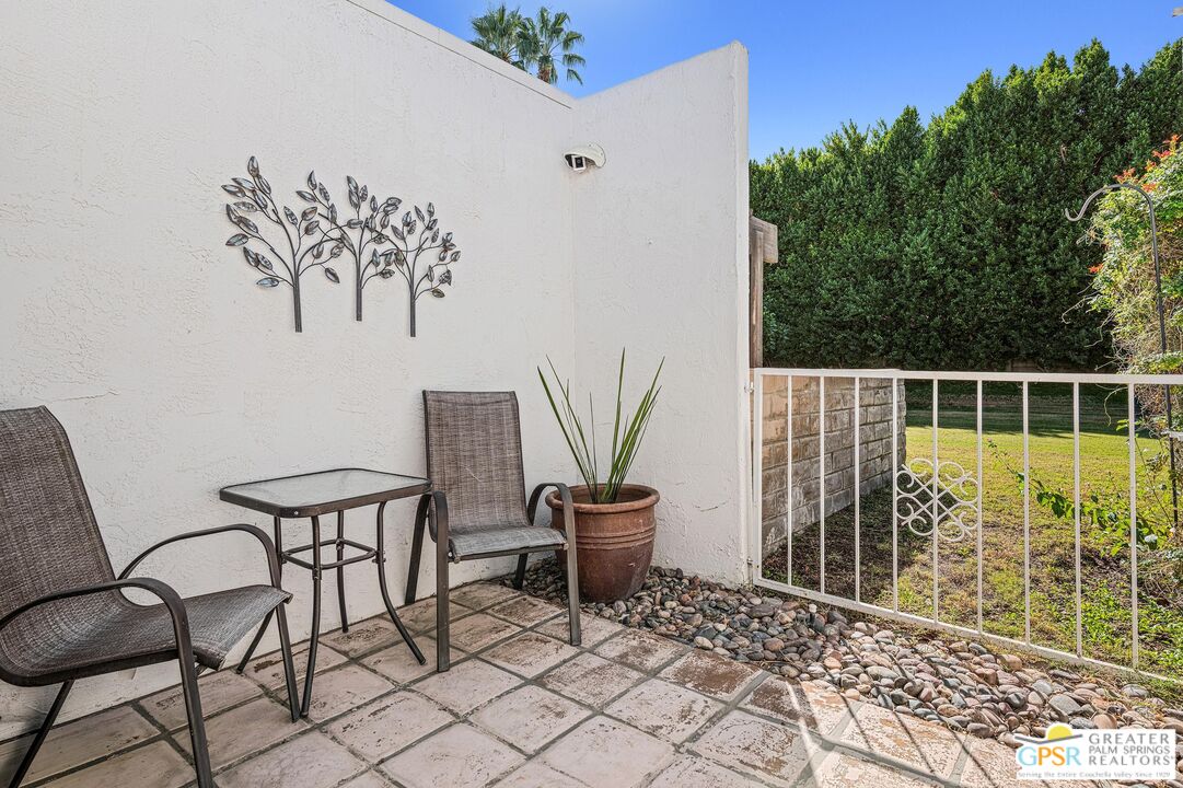 1719 Capri Cir
