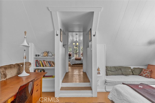 2157 Mariposa LN