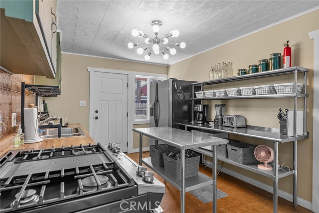 2157 Mariposa LN