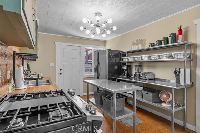 2157 Mariposa LN