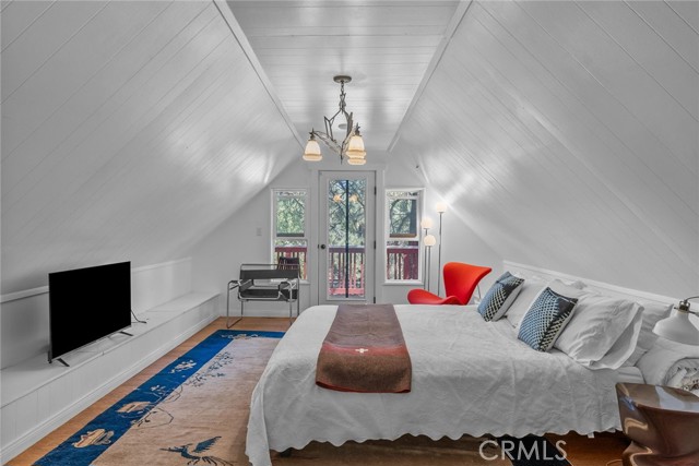 2157 Mariposa LN
