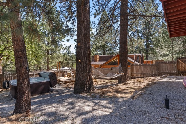 2157 Mariposa LN
