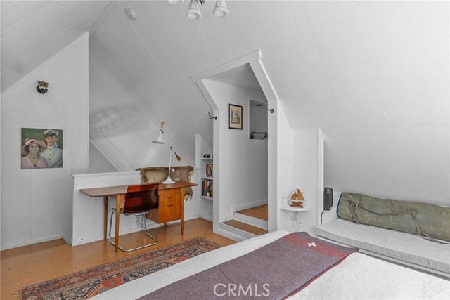 2157 Mariposa LN
