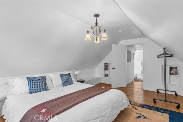 2157 Mariposa LN