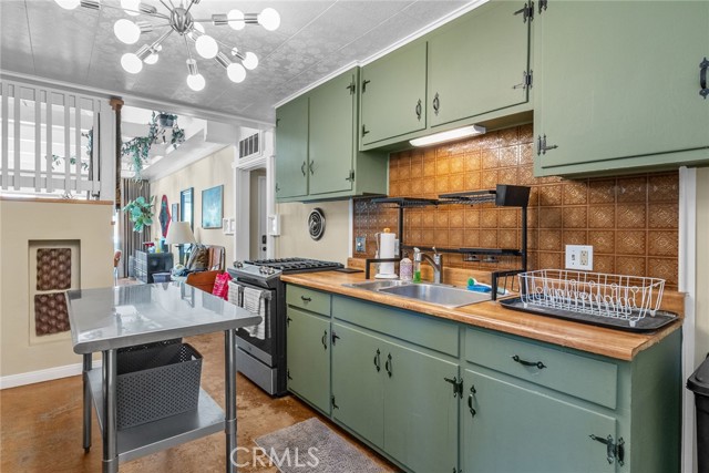 2157 Mariposa LN