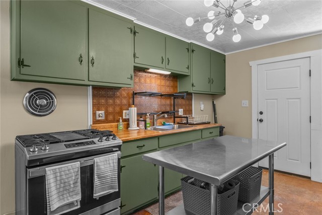 2157 Mariposa LN
