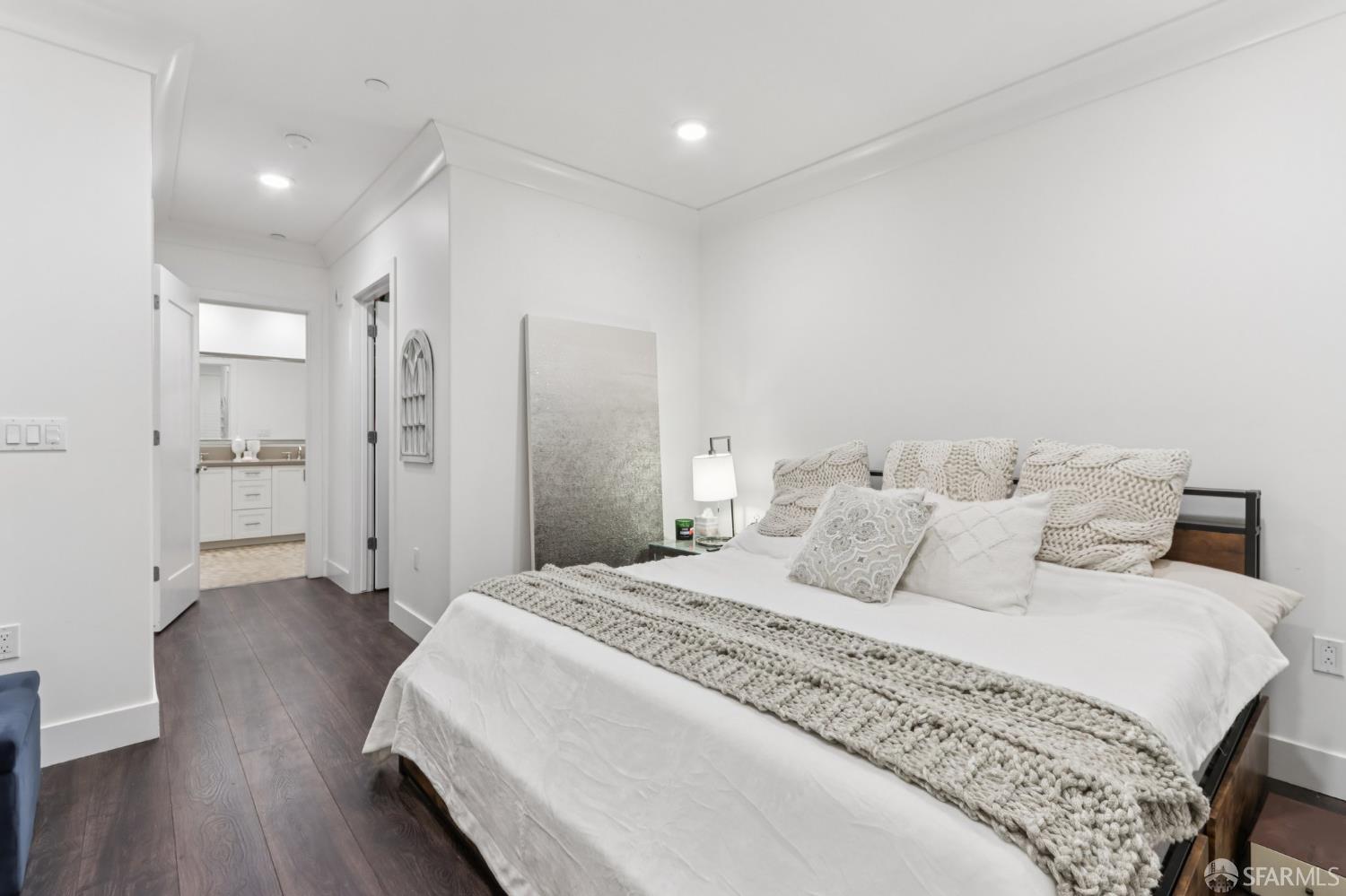 1003 Woodbury Road # 104