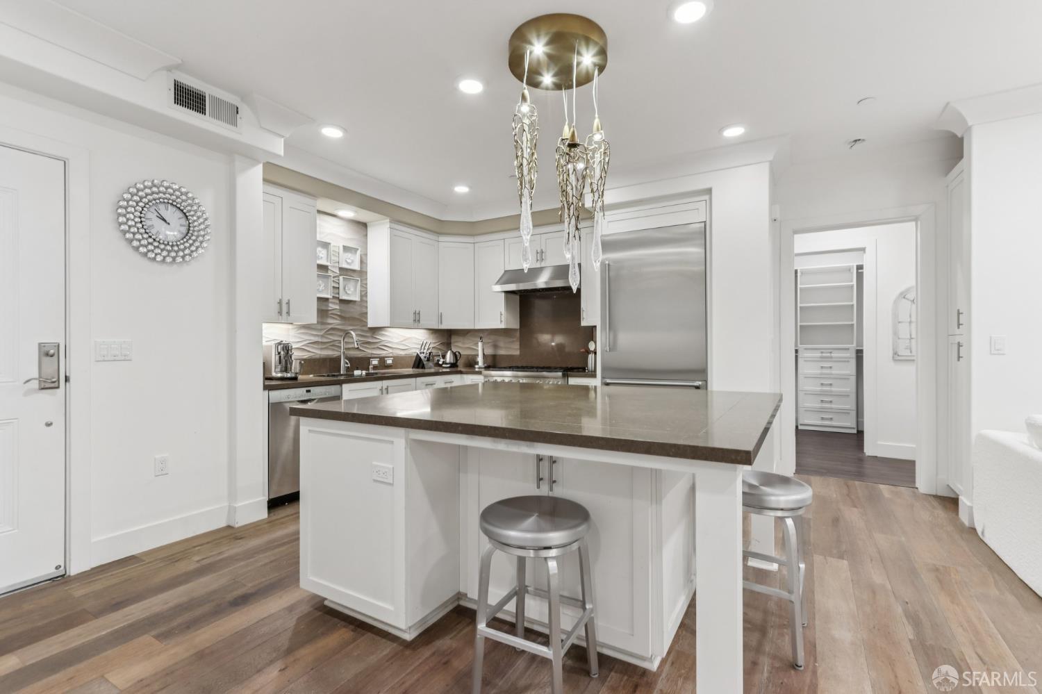 1003 Woodbury Road # 104