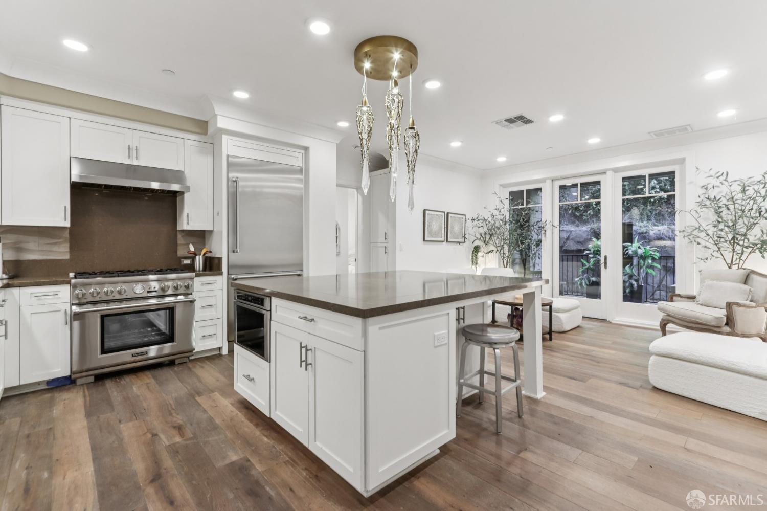 1003 Woodbury Road # 104